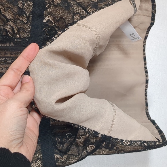 Ann Taylor Loft Women's Black Lace Peplum Style Top Size 0 EUC - Picture 6 of 10